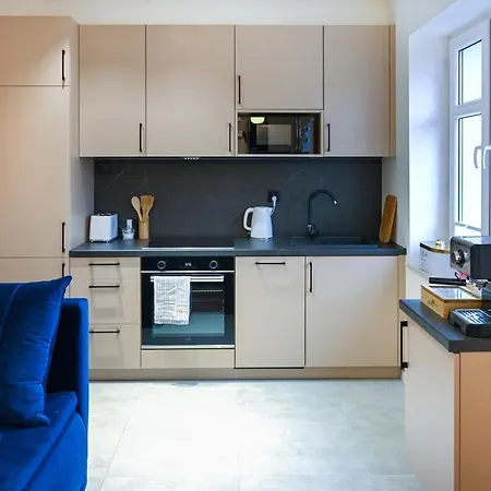 Modern Kato Apartment *