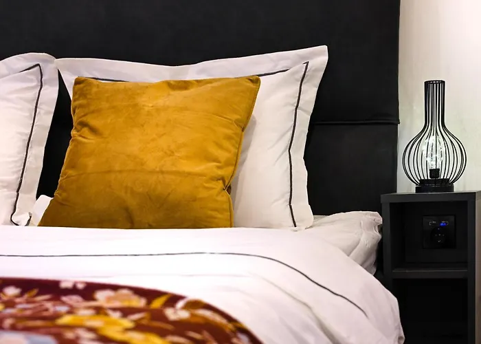 Modern Kato Apartman